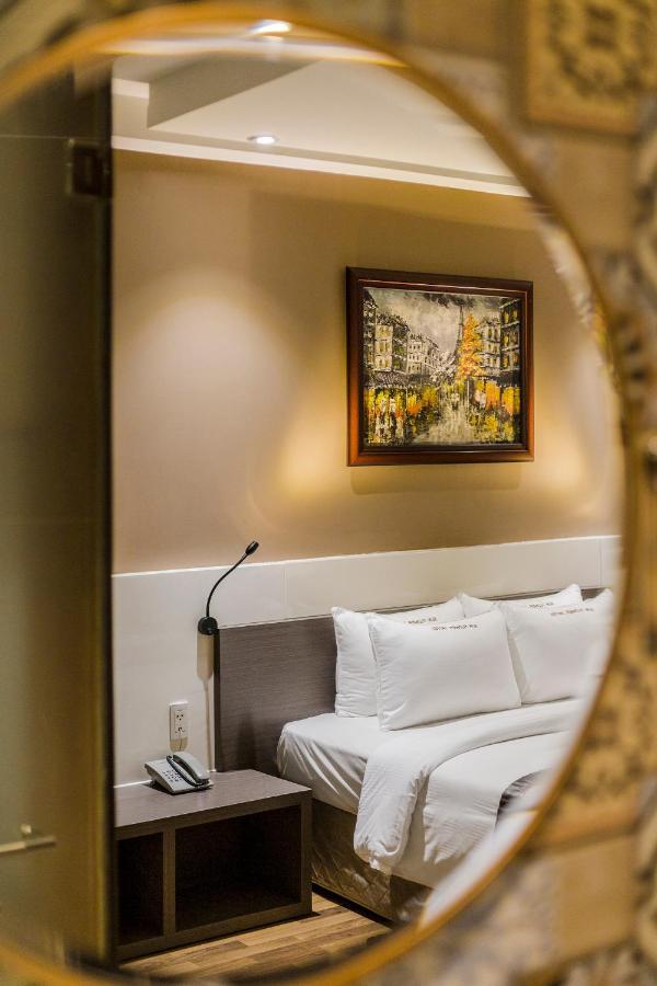 Sunflower Luxury Hotel Hô Chi Minh-Ville Extérieur photo