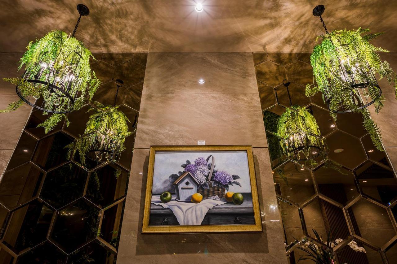 Sunflower Luxury Hotel Hô Chi Minh-Ville Extérieur photo